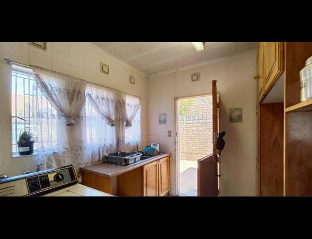 3 BEDROOM TOWNHOUSE FOR SALE IN BIRCHLEIGH NORTH